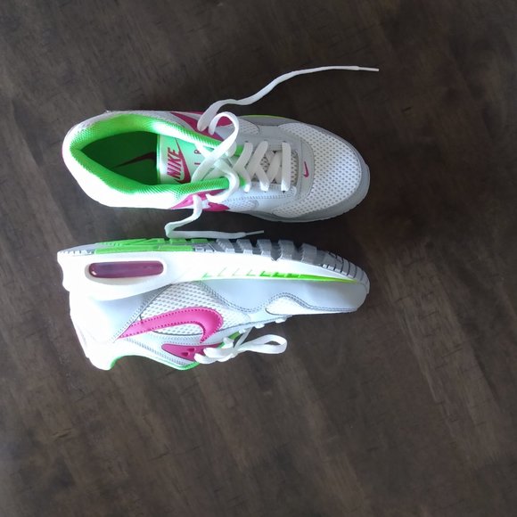 Nike - Picture 5 of 5